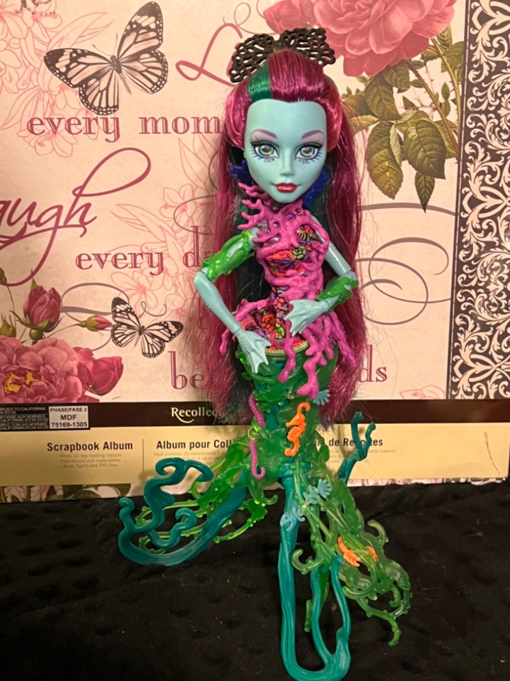 Posea Reef Monster High Doll - Picture 2 of 12